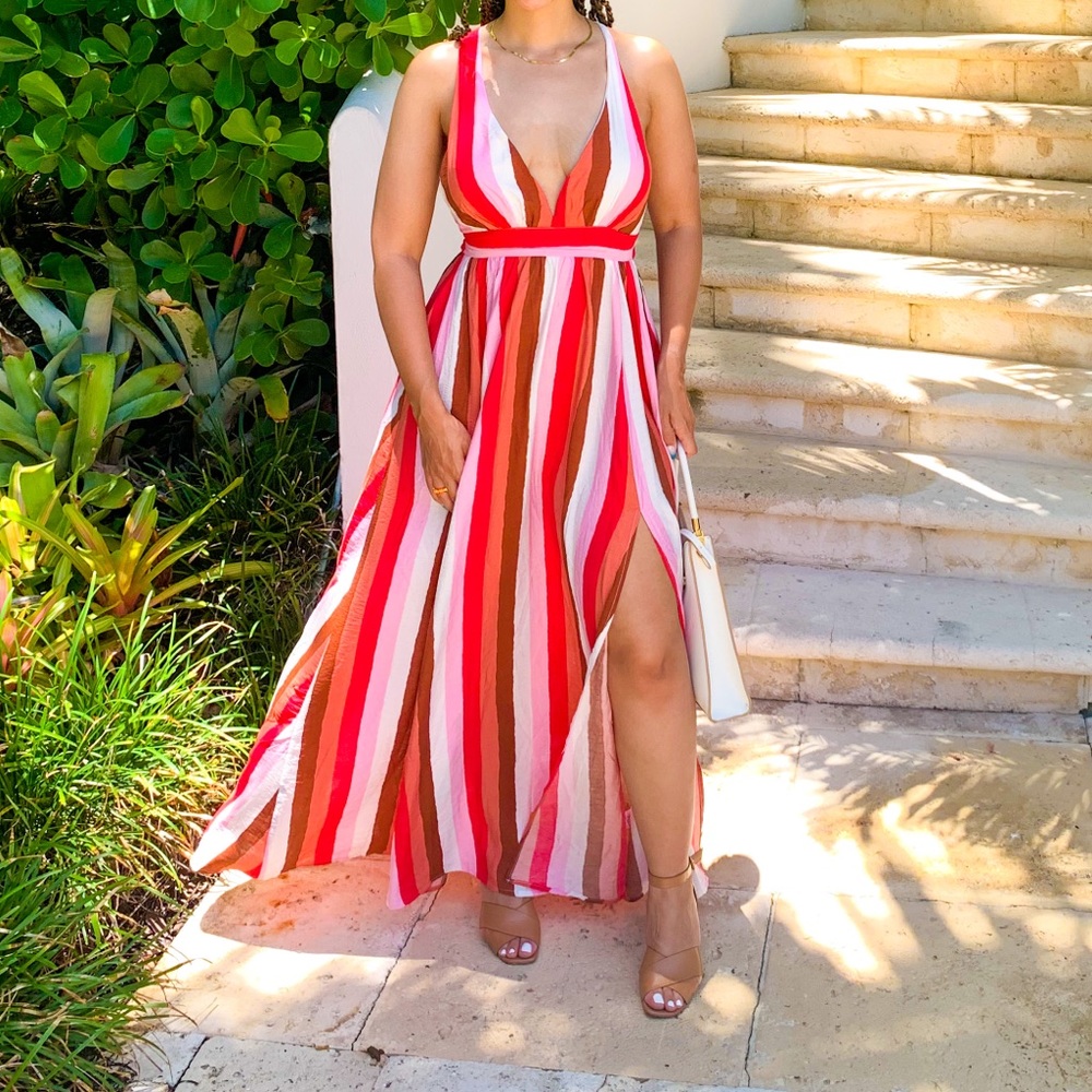Medium backless plunge maxi dress